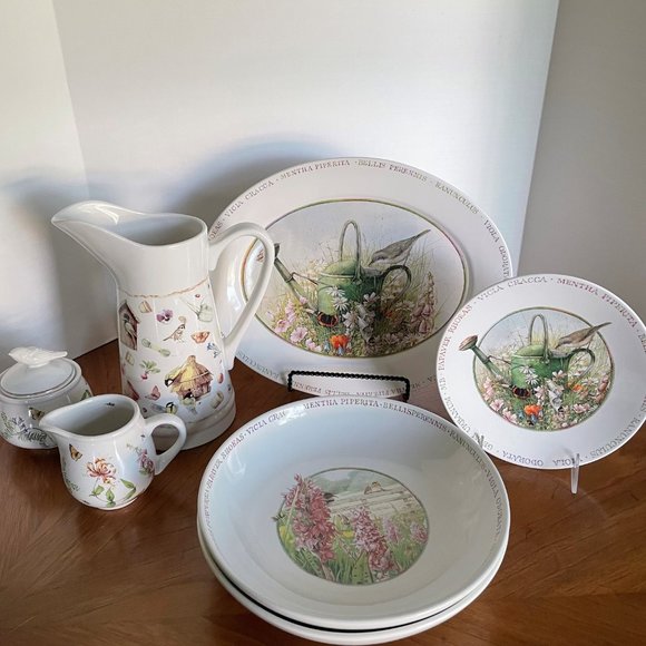 Wildflower Meadow Creamer/Sugar Bowl and Lid by Marjolein Bastin for Hallmark - Picture 6 of 6